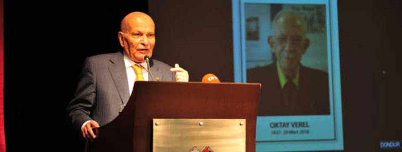 İstanbul Kültür Üniversitesi Kurucu Onursal Başkanı Sayın Fahamettin Akıngüç, "Oktay Verel Hocamızı Anma Töreni"nde konuşma yaparken