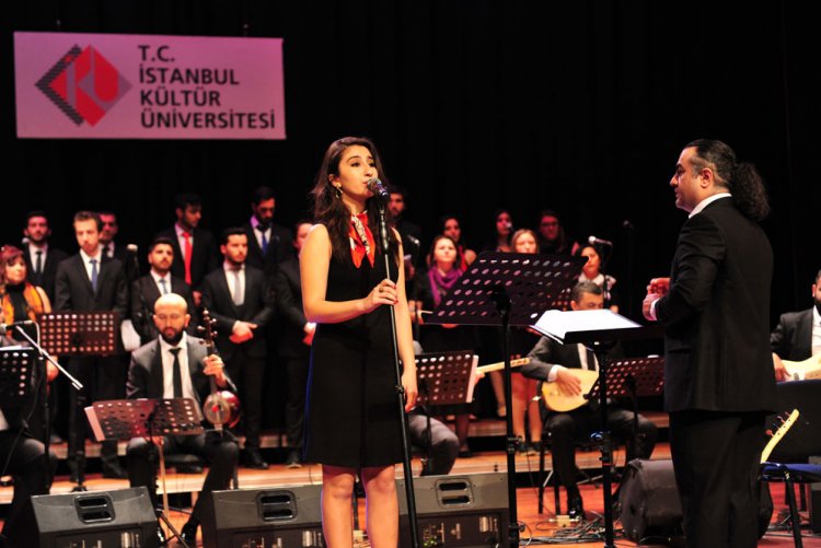 İKÜ Türk Halk Müziği Korosu “Rengarenk Türküler” Konseri