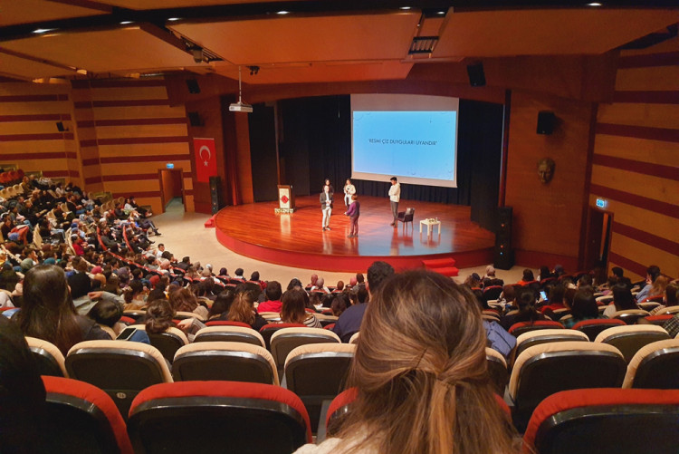 "Cem Öğretir ile İletişim Akademisi"