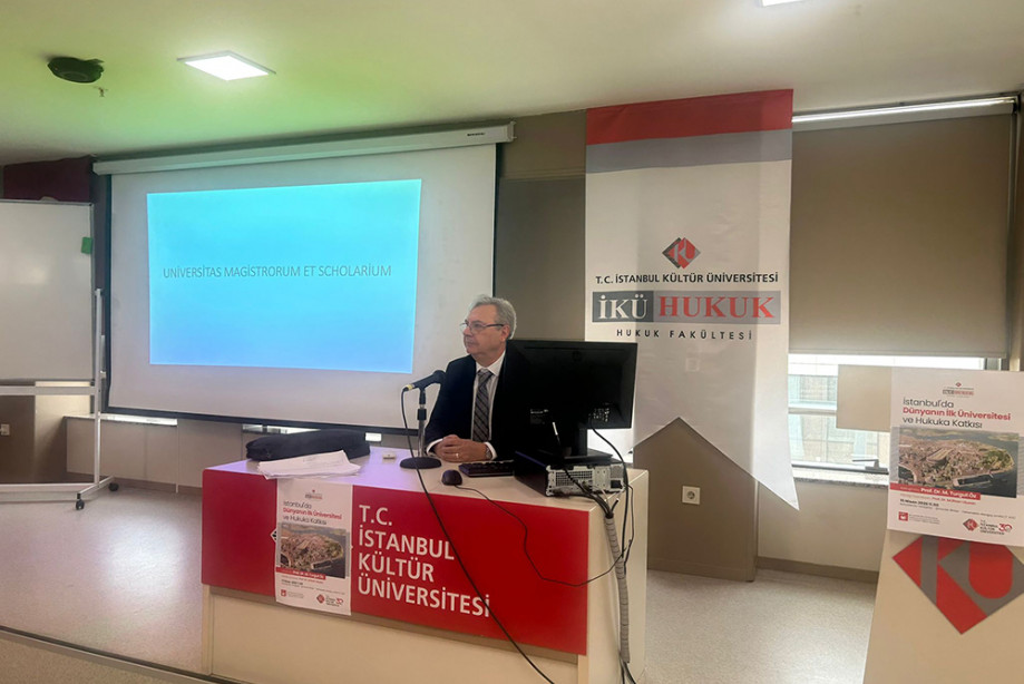 "İstanbul'da Dünyanın İlk Üniversitesi ve Hukuka Katkısı" Konferansı