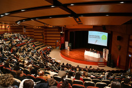 "Bağımlılıktan Özgürlüğe Duyarlı Okul İklimi Zirvesi"